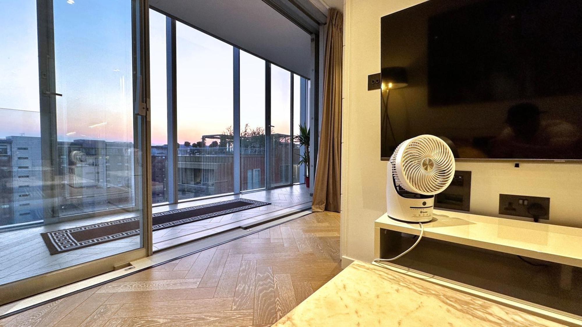 Battersea Power Station - Winter Garden Balcony & 1Gb Wifi - Luxurylondonstays Luaran gambar